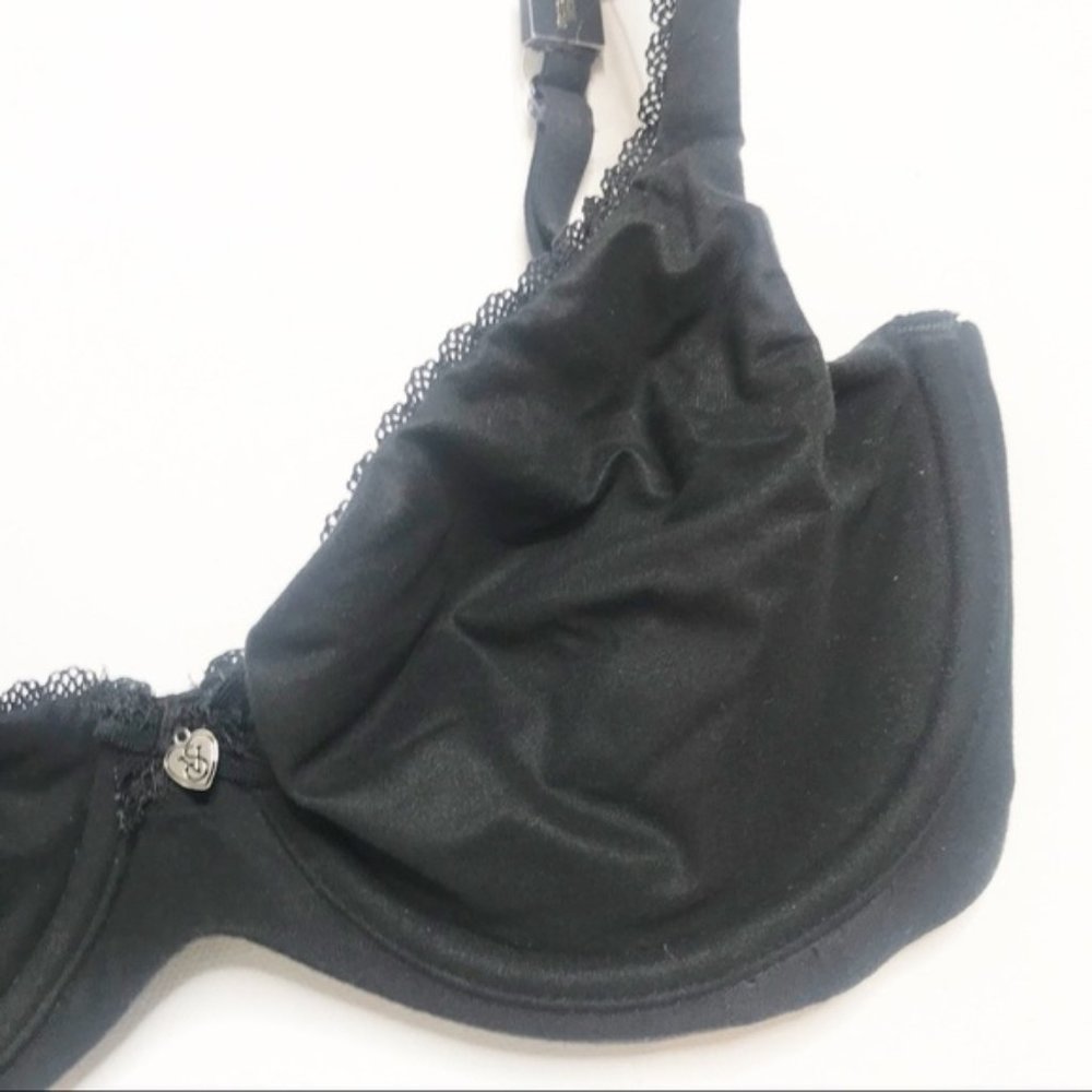 Victoria's Secret | Body By Unlined Demi Black 36D